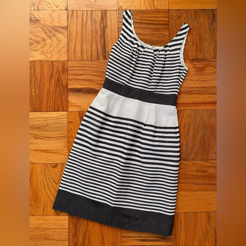 LAST CHANCE!! Banana Republic Dark Gray and White Striped Midi Dress